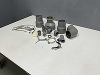 Partij pvc en bevestigingsmaterialen - afbeelding 1 van  9