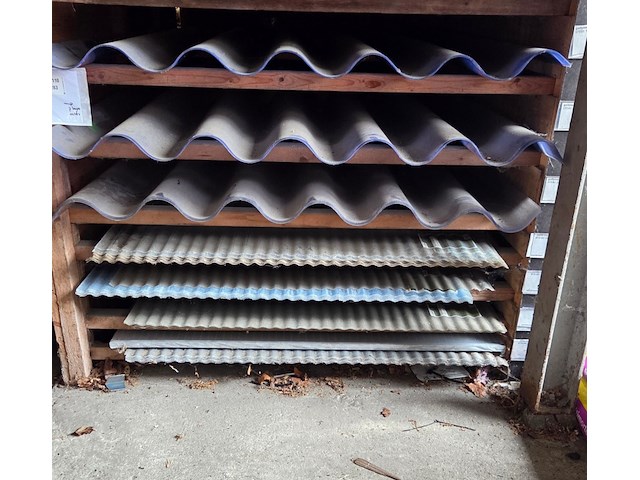 Partij pvc en polyester golfplaten - afbeelding 2 van  8