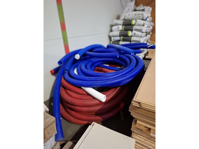 Partij pvc flexibel buismateriaal - afbeelding 1 van  5