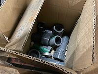 Partij pvc hulpstukken en aansluitmaterialen - afbeelding 8 van  11