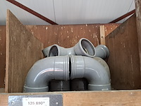 Partij pvc hulpstukken in stelling - afbeelding 26 van  52