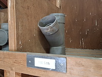 Partij pvc hulpstukken in stelling - afbeelding 28 van  52