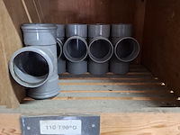 Partij pvc hulpstukken in stelling - afbeelding 38 van  52