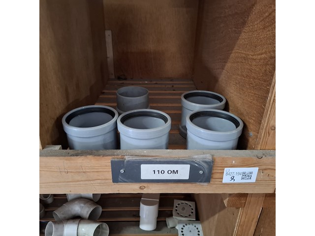 Partij pvc hulpstukken in stelling - afbeelding 49 van  52