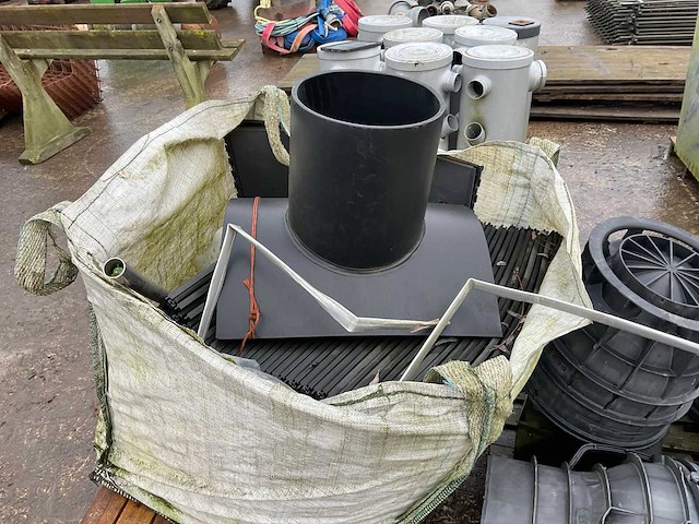 Partij pvc hulpstukken - afbeelding 4 van  5