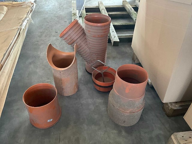 Partij pvc hulpstukken - afbeelding 1 van  5