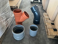 Partij pvc hulpstukken - afbeelding 1 van  11