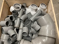 Partij pvc hulpstukken - afbeelding 2 van  4