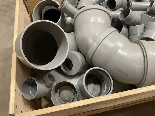 Partij pvc hulpstukken - afbeelding 3 van  4