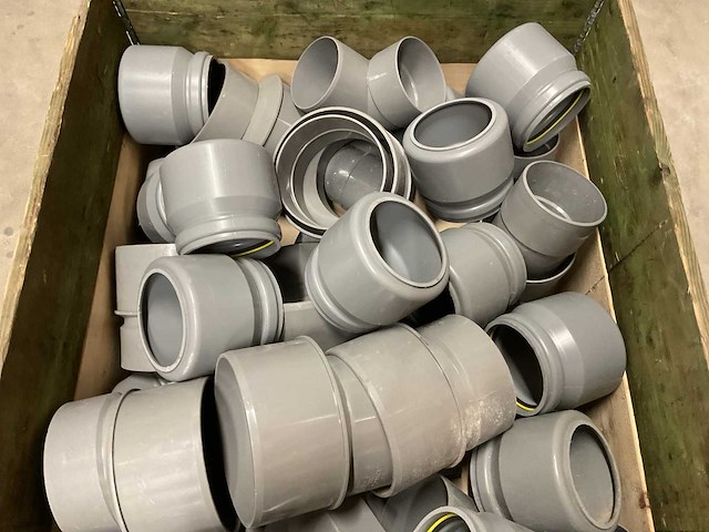 Partij pvc hulpstukken - afbeelding 3 van  3