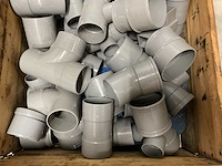 Partij pvc hulpstukken - afbeelding 2 van  3