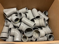 Partij pvc hulpstukken - afbeelding 1 van  2