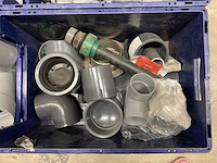 Partij pvc hulpstukken - afbeelding 2 van  4