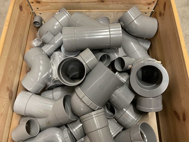 Partij pvc hulpstukken - afbeelding 3 van  3