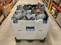 Partij pvc hulpstukken - afbeelding 1 van  2