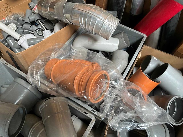 Partij pvc koppelingen en divers - afbeelding 2 van  6