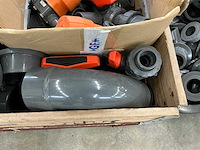 Partij pvc koppelingen en kogelkranen - afbeelding 10 van  13