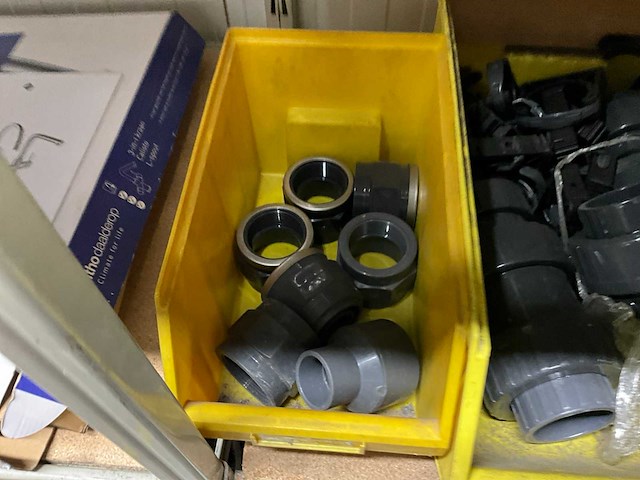 Partij pvc koppelingen - afbeelding 9 van  9