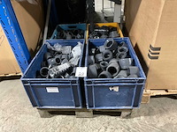 Partij pvc koppelingen - afbeelding 1 van  5