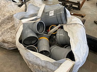 Partij pvc koppelingen - afbeelding 2 van  5