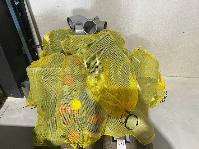 Partij pvc koppelstukken divers - afbeelding 2 van  3