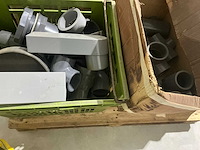 Partij pvc koppelstukken divers - afbeelding 1 van  2