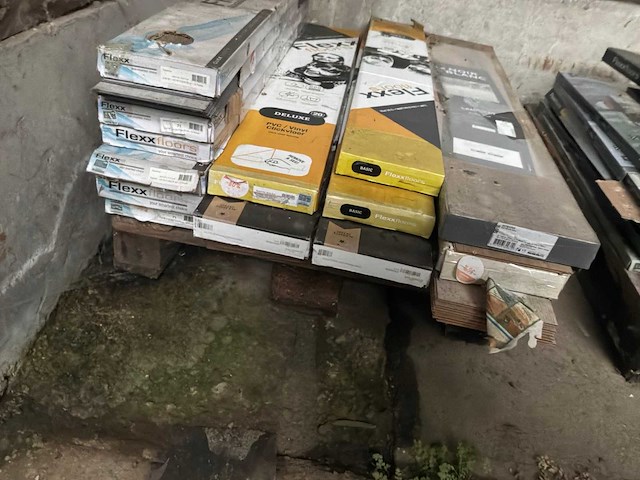 Partij pvc laminaatvloer - afbeelding 6 van  6