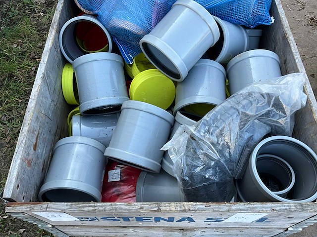 Partij pvc manchet koppelingen - afbeelding 1 van  2