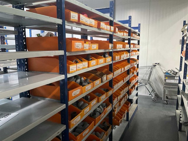 Partij pvc materiaal - afbeelding 1 van  11