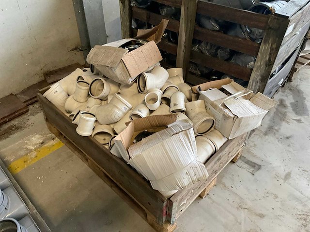 Partij pvc materialen - afbeelding 2 van  8