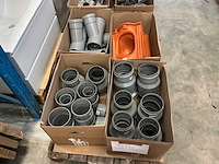 Partij pvc stukken/dakpan