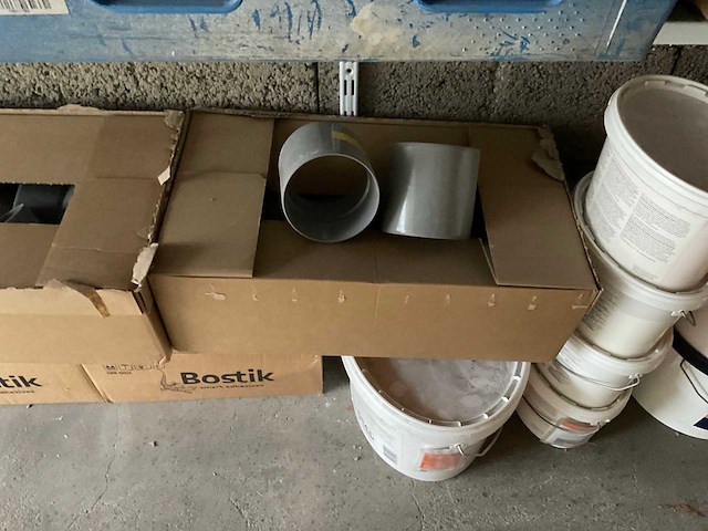 Partij pvc verloopstukken, waterleiding en verwarmingsbuis isolatie - afbeelding 16 van  17