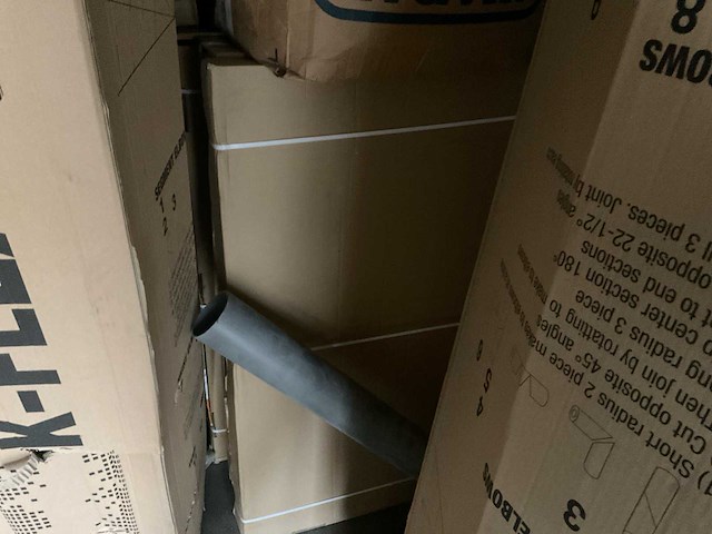 Partij pvc verloopstukken, waterleiding en verwarmingsbuis isolatie - afbeelding 17 van  17