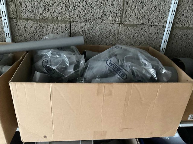 Partij pvc verloopstukken, waterleiding en verwarmingsbuis isolatie - afbeelding 11 van  17