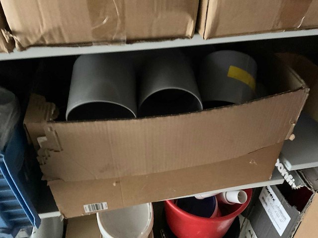 Partij pvc verloopstukken, waterleiding en verwarmingsbuis isolatie - afbeelding 15 van  17