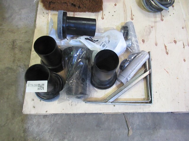 Partij pvc wc aansluitingen - afbeelding 3 van  3