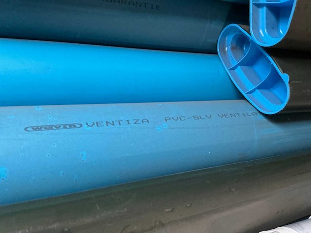 Partij pvcbuizen met 2 bokken - afbeelding 4 van  8