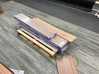 Partij pvc/laminaat - afbeelding 2 van  3