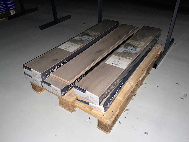 Partij pvc/laminaat - afbeelding 3 van  5