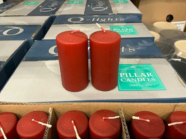 Partij q-lights pillar candles robijn 50x100mm (1620x) - afbeelding 1 van  3