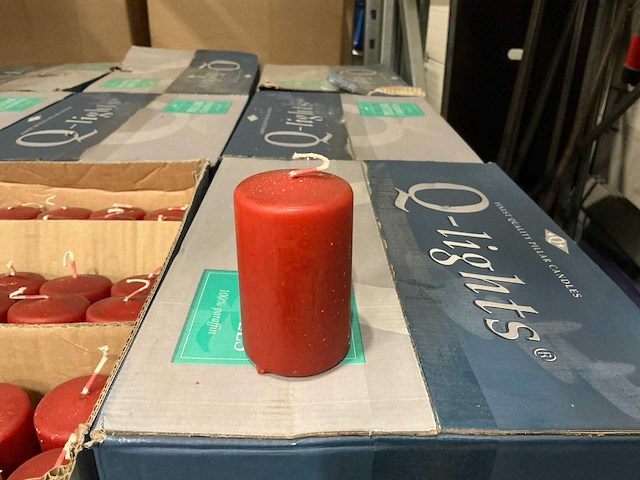 Partij q-lights pillar candles robijn 50x80mm (2759x) - afbeelding 2 van  3