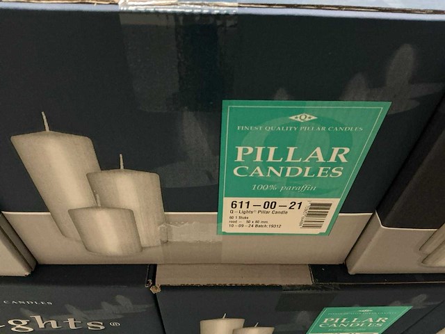 Partij q-lights pillar candles rood 50x80mm (1200x) - afbeelding 3 van  3