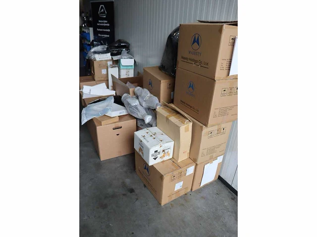Partij qooder quadro qv3 / qv4 onderdelen - afbeelding 7 van  23