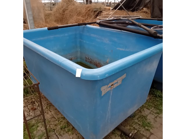 Partij quarentainebakken t.b.v. vijver installatie - afbeelding 4 van  14