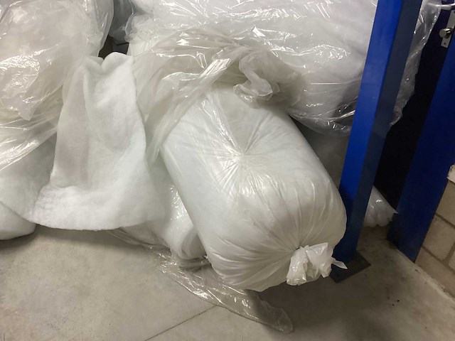 Partij quiltvulling / fiberfill - div. maten - afbeelding 4 van  6