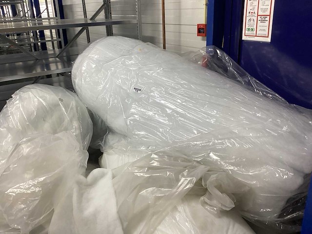 Partij quiltvulling / fiberfill - div. maten - afbeelding 5 van  6