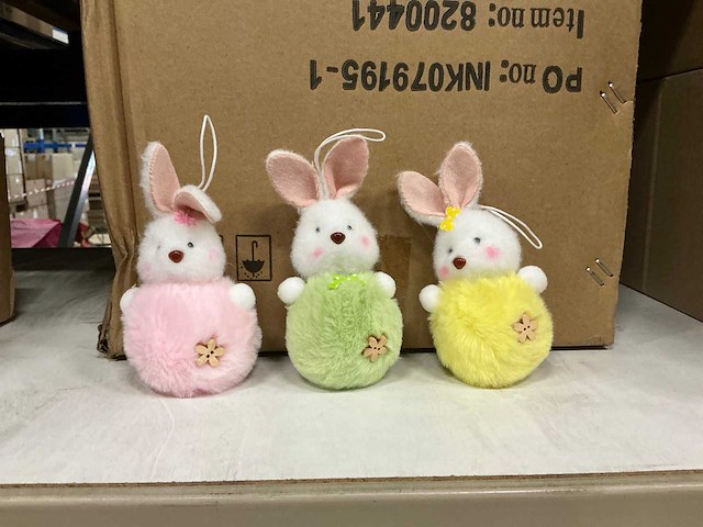 Partij rabbit hanging h12cm 3/set (96x) - afbeelding 1 van  4