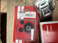 Partij (race)fiets onderdelen, w.o. sram, mavic, bontrager - afbeelding 8 van  8