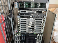 Partij rackservers / netwerkapparatuur / inhoud ruimte - afbeelding 19 van  25