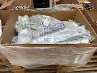 Partij radiator montagesets, rofix - afbeelding 2 van  5